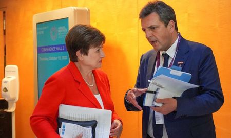 Sergio Massa junto a la directora gerente del Fondo Monetario Internacional Kristalina Georgieva. Sergio Massa junto a la directora gerente del Fondo Monetario Internacional Kristalina Georgieva.