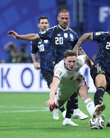 Argentina e Inglaterra igualan 0 a 0. Argentina e Inglaterra igualan 0 a 0.