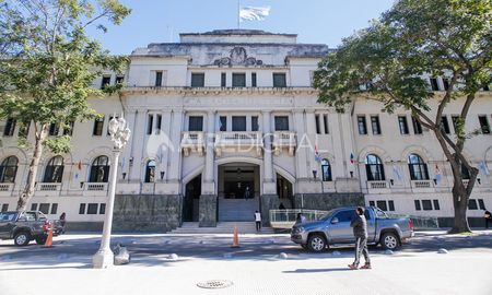 La Corte Suprema de Justicia de la Provincia ordenó que se le descontara el día no trabajado a la jueza Civil, Comercial y Laboral de San Javier. La Corte Suprema de Justicia de la Provincia ordenó que se le descontara el día no trabajado a la jueza Civil, Comercial y Laboral de San Javier.