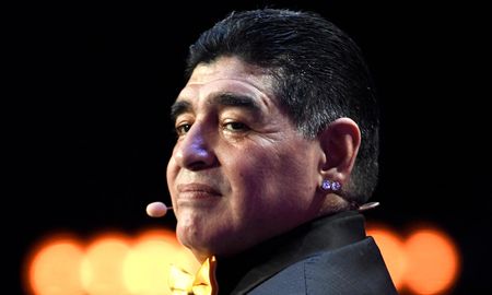 La subaste de bienes de Diego Maradona no tuvo éxito. Se vendieron pocos artículos y los de mayor valor ni siquiera recibieron ofertas. La subaste de bienes de Diego Maradona no tuvo éxito. Se vendieron pocos artículos y los de mayor valor ni siquiera recibieron ofertas.