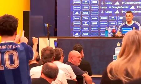 Tras el triunfo de Argentina un hincha se infiltró en la conferencia de Lionel Scaloni y lo cuestionó. Tras el triunfo de Argentina un hincha se infiltró en la conferencia de Lionel Scaloni y lo cuestionó.