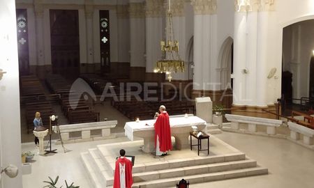 La Bas&iacute;lica de Guadalupe, vac&iacute;a por la cuarentena obligatoria, este Domingo de Ramos.
