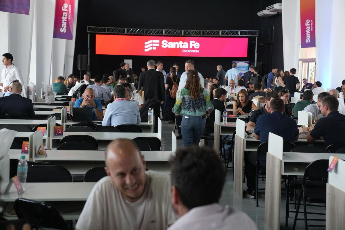 La jornada convocó a 350 firmas proveedoras