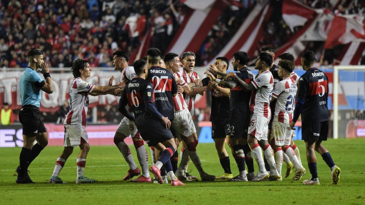 A Ferreyra que anuló el gol de Gamba