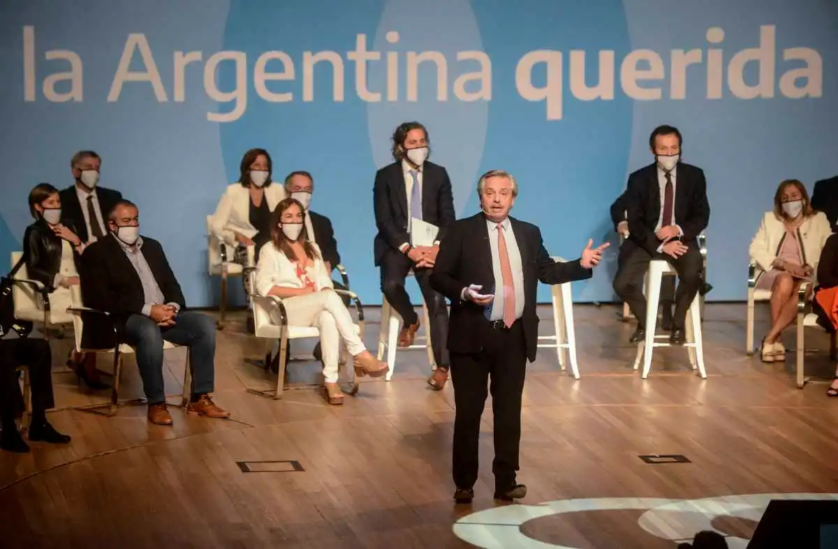 Durante el acto el jefe de Estado realiz&oacute; un balance de la situaci&oacute;n actual y afirm&oacute; que el Gobierno "sabe d&oacute;nde quiere ir".