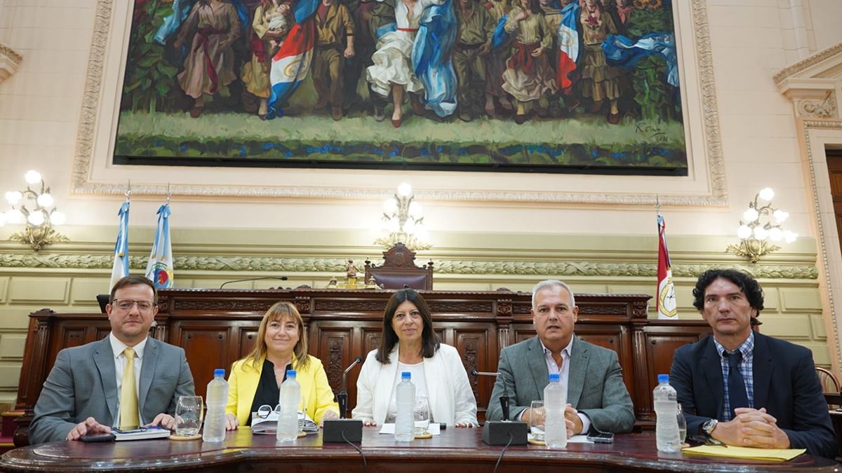 Las autoridades del Servicio Público de la Defensa Penal mantuvieron reuniones con representantes de la Cámara de Diputados. Las autoridades del Servicio Público de la Defensa Penal mantuvieron reuniones con representantes de la Cámara de Diputados.