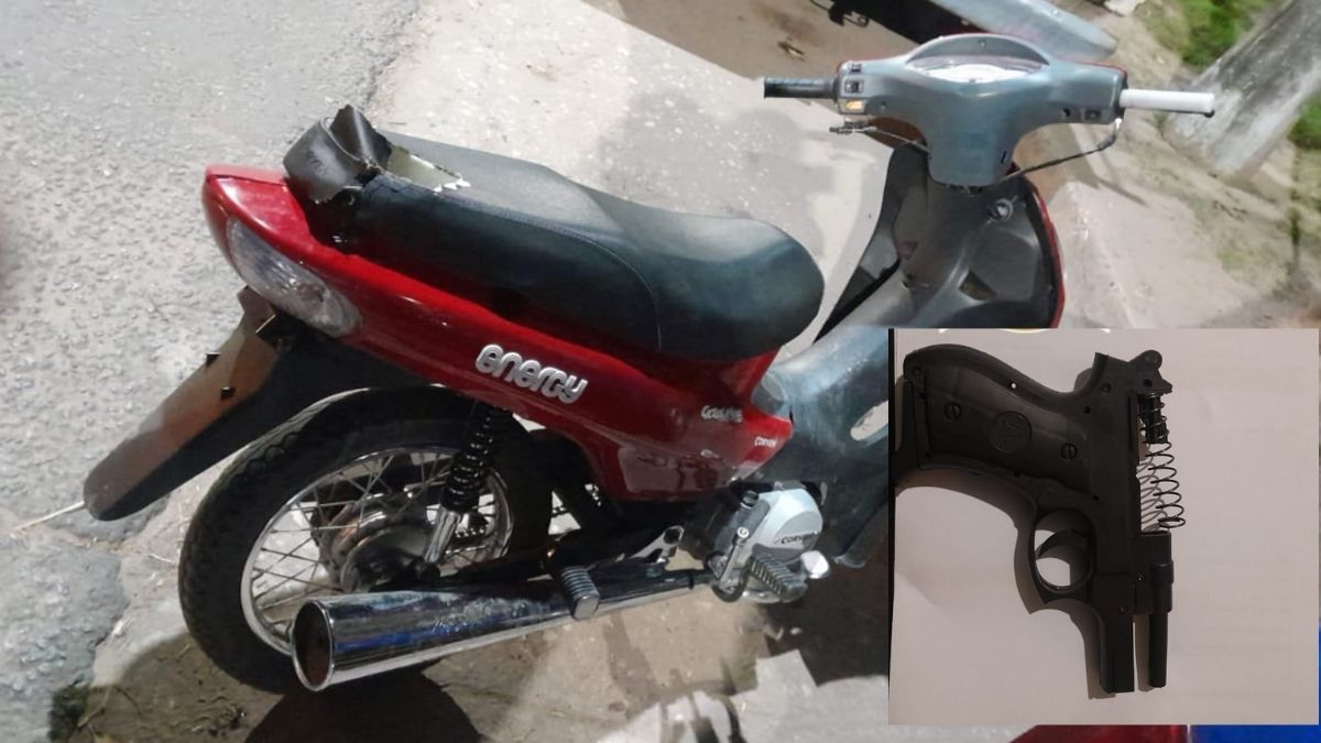 La moto robada fue recuperada por la policía. Además, incautaron el arma de fuego utilizada para perpetrar el asalto. La moto robada fue recuperada por la policía. Además, incautaron el arma de fuego utilizada para perpetrar el asalto.