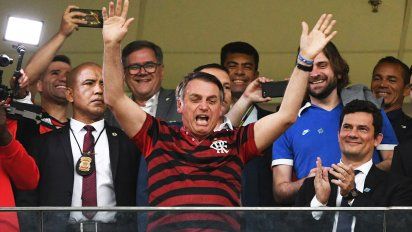 Bolsonaro milita la vuelta del fútbol en Brasil: 