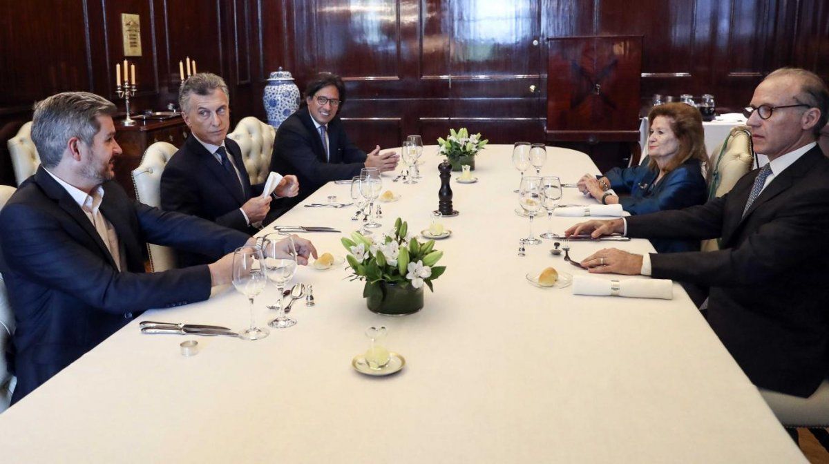 Mauricio Macri almuerza con jueces de la Corte Suprema
