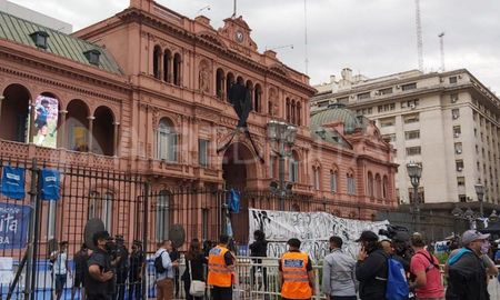 Aire de Santa Fe | maradona casa rosada 1