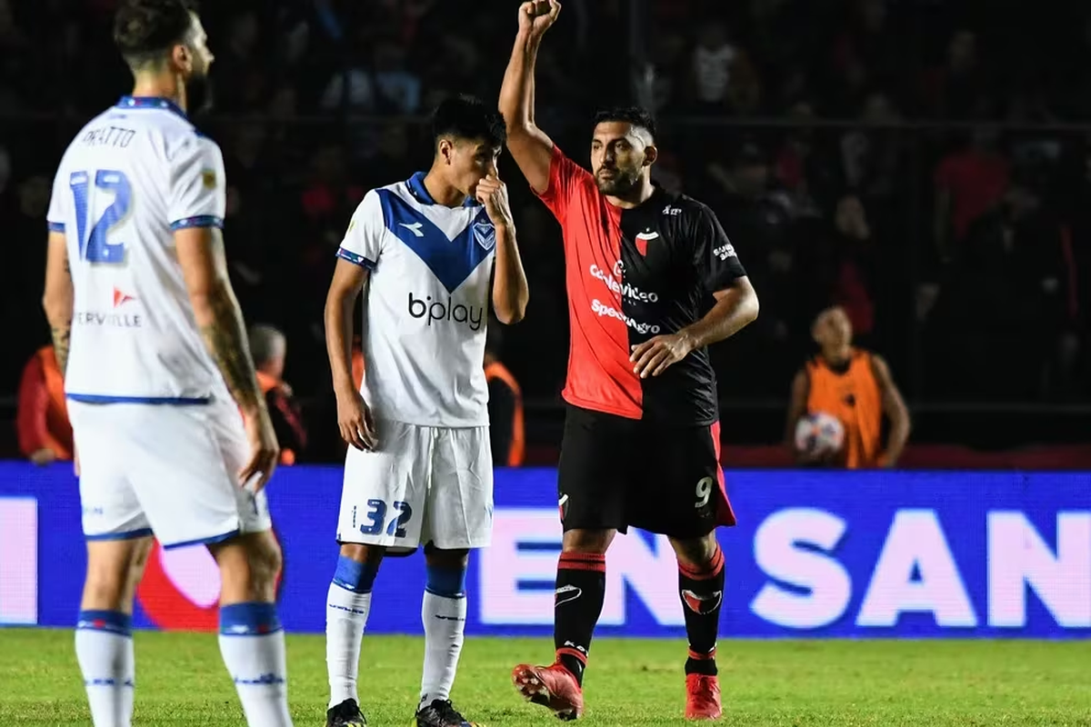 Vélez y Colón disputarán uno de los partidos más relevantes de la fecha 14. Vélez y Colón disputarán uno de los partidos más relevantes de la fecha 14.