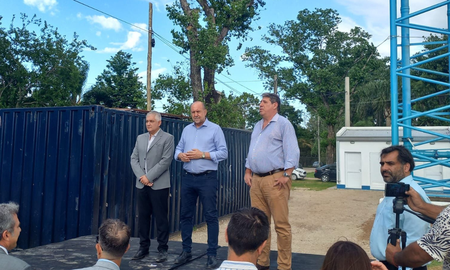 El gobernador Omar Perotti participó del acto inauguración de las obras de agua potable en Sauce Viejo. El gobernador Omar Perotti participó del acto inauguración de las obras de agua potable en Sauce Viejo.