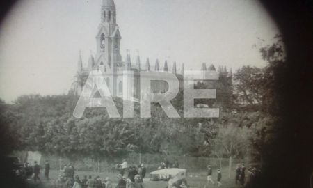 La imagen de la Basílica de Guadalupe en uno de los rollos de 1928. La imagen de la Basílica de Guadalupe en uno de los rollos de 1928.
