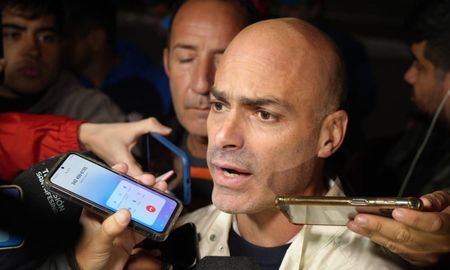 Héctor Desvaux se mostró a disposición del oficialismo tras la derrota en las elecciones de Unión. Héctor Desvaux se mostró a disposición del oficialismo tras la derrota en las elecciones de Unión.