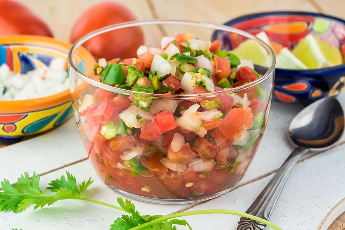 Cómo hacer salsa criolla: la receta perfecta para el asado del domingo