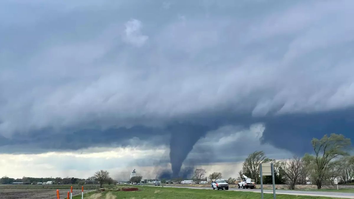 Impactante tornado en Omaha