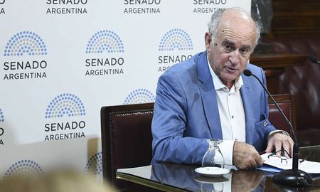 Oscar Parrilli convocó para este lunes a las 15 a una segunda videocoferencia a la que invitó a exponer a tres expertos. Oscar Parrilli convocó para este lunes a las 15 a una segunda videocoferencia a la que invitó a exponer a tres expertos.
