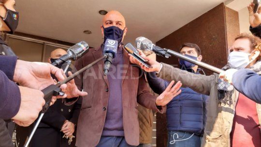 El fiscal Gustavo Ponce Asahad no está dispuesto a caer solo: en sucesivas declaraciones ha involucrado a personajes de la política, la policía y del mundo empresario en actividades ilícitas vinculadas al juego clandestino.
