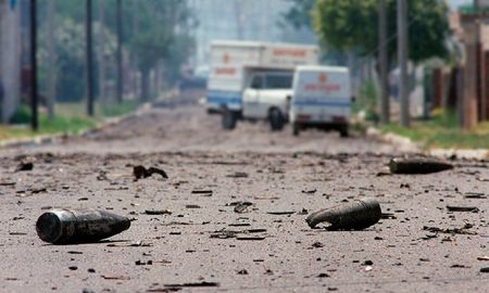 El expresidente Menem estaba siendo juzgado por la explosión en una Fpabrica Militar de Río Tercero el 3 de noviembre de 1995. El expresidente Menem estaba siendo juzgado por la explosión en una Fpabrica Militar de Río Tercero el 3 de noviembre de 1995.