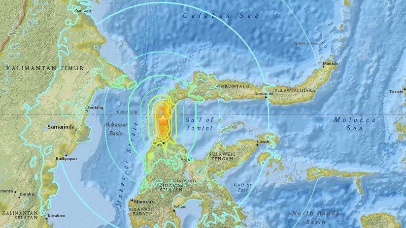 Un tsunami azota Indonesia tras un fuerte terremoto