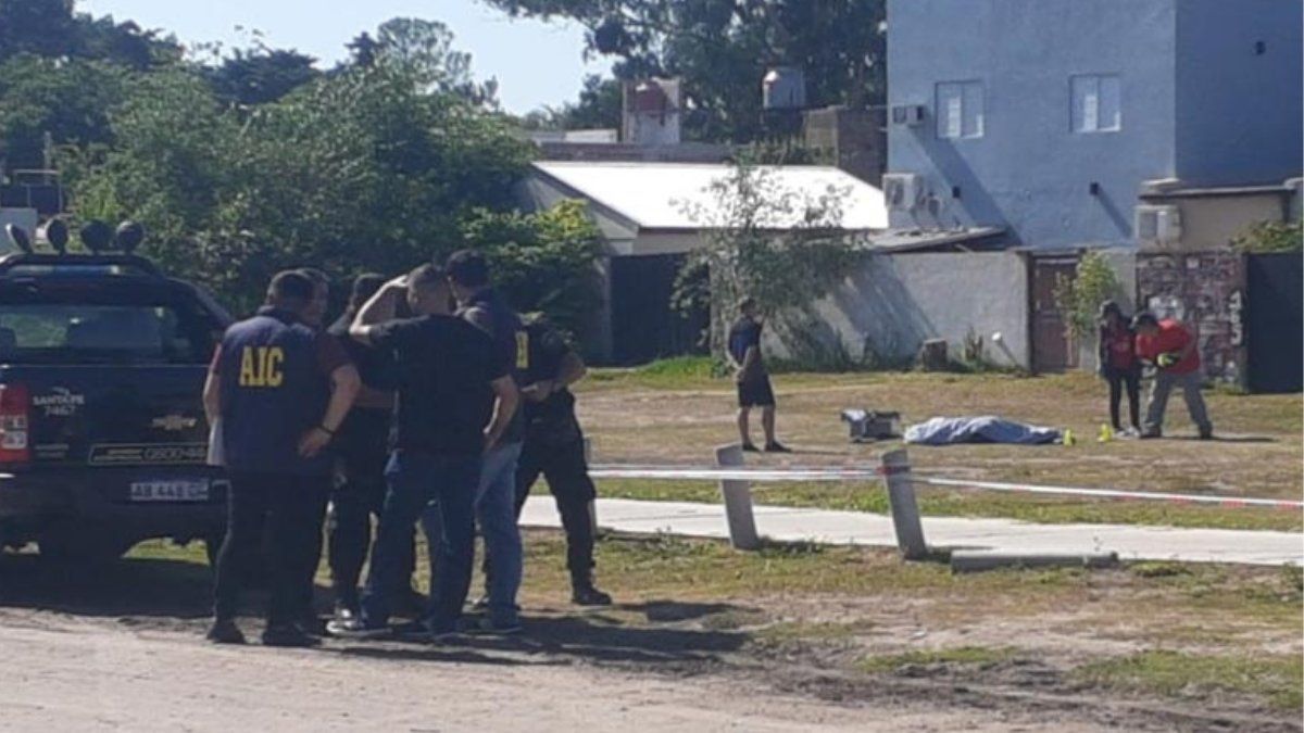 El violento episodio ocurrió este viernes cerca de las 9 de la mañana en el marco de un allanamiento