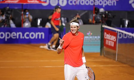 Nicolás Jarry se repuso a tiempo y venció al español Jaume Munar para avanzar a segunda ropnda del Córdoba Open. Nicolás Jarry se repuso a tiempo y venció al español Jaume Munar para avanzar a segunda ropnda del Córdoba Open.
