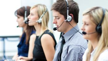 Cuánto gana un empleado de call center en abril de 2025