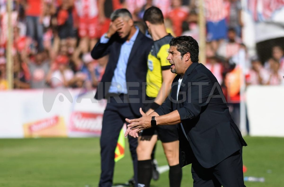 Marcelo Saralegui, ex técnico de Colón. Marcelo Saralegui, ex técnico de Colón.