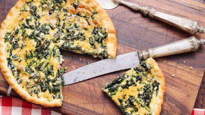 Cómo hacer tarta de espinaca con masa de papa: receta de una delicia 