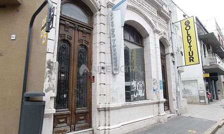 Bolsafe funcionó en San Jerónimo y la esquina de Juan de Garay. Actualmente se encuentra abandonado el edificio y a disposición de la Justicia. Bolsafe funcionó en San Jerónimo y la esquina de Juan de Garay. Actualmente se encuentra abandonado el edificio y a disposición de la Justicia.