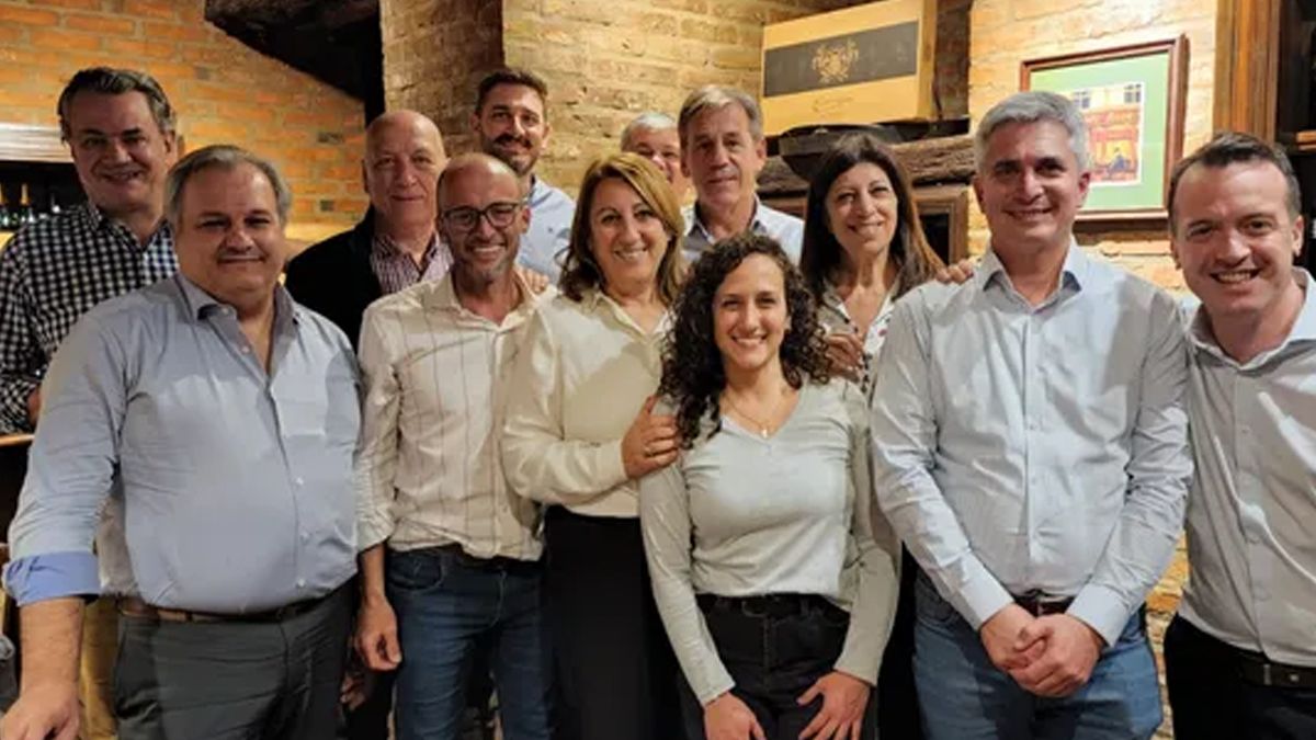 Los principales dirigentes del socialismo se reunieron este jueves en la ciudad de Santa Fe