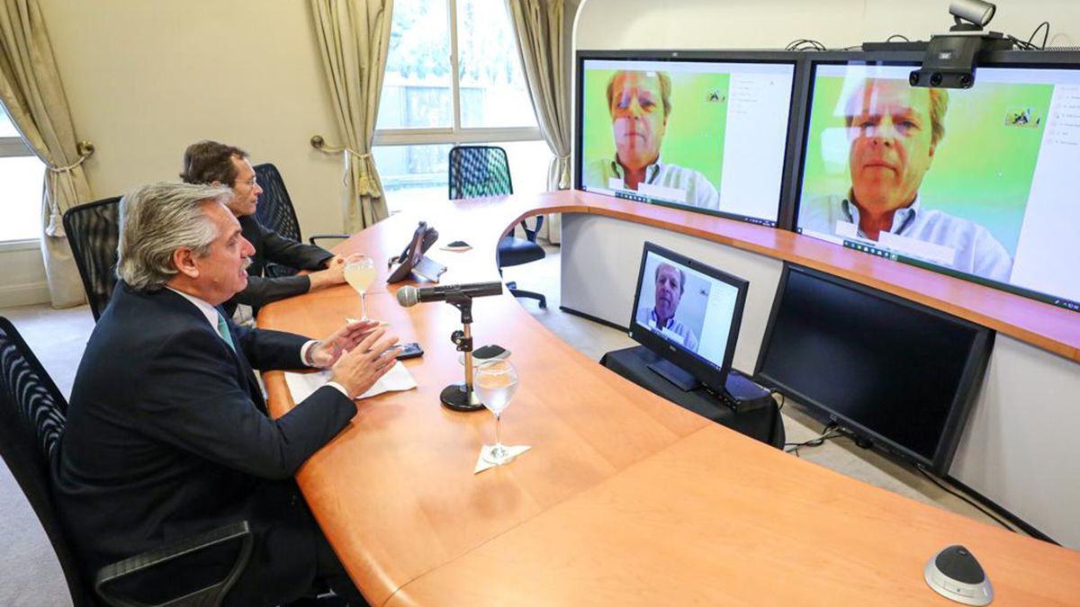 Alberto Fern&aacute;ndez&nbsp;mantiene constantes di&aacute;logos virtuales con referentes nacionales y del exterior para enfrentar la pandemia de coronavirus.