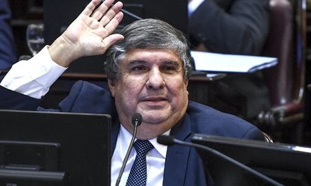 La carta lleva las firmas de José Mayans (Formosa), Juliana Di Tullio (Buenos Aires), Juan Manzur (Tucumán), Anabel Fernández Sagasti (Mendoza) y Sergio Leavy (Salta). La carta lleva las firmas de José Mayans (Formosa), Juliana Di Tullio (Buenos Aires), Juan Manzur (Tucumán), Anabel Fernández Sagasti (Mendoza) y Sergio Leavy (Salta).