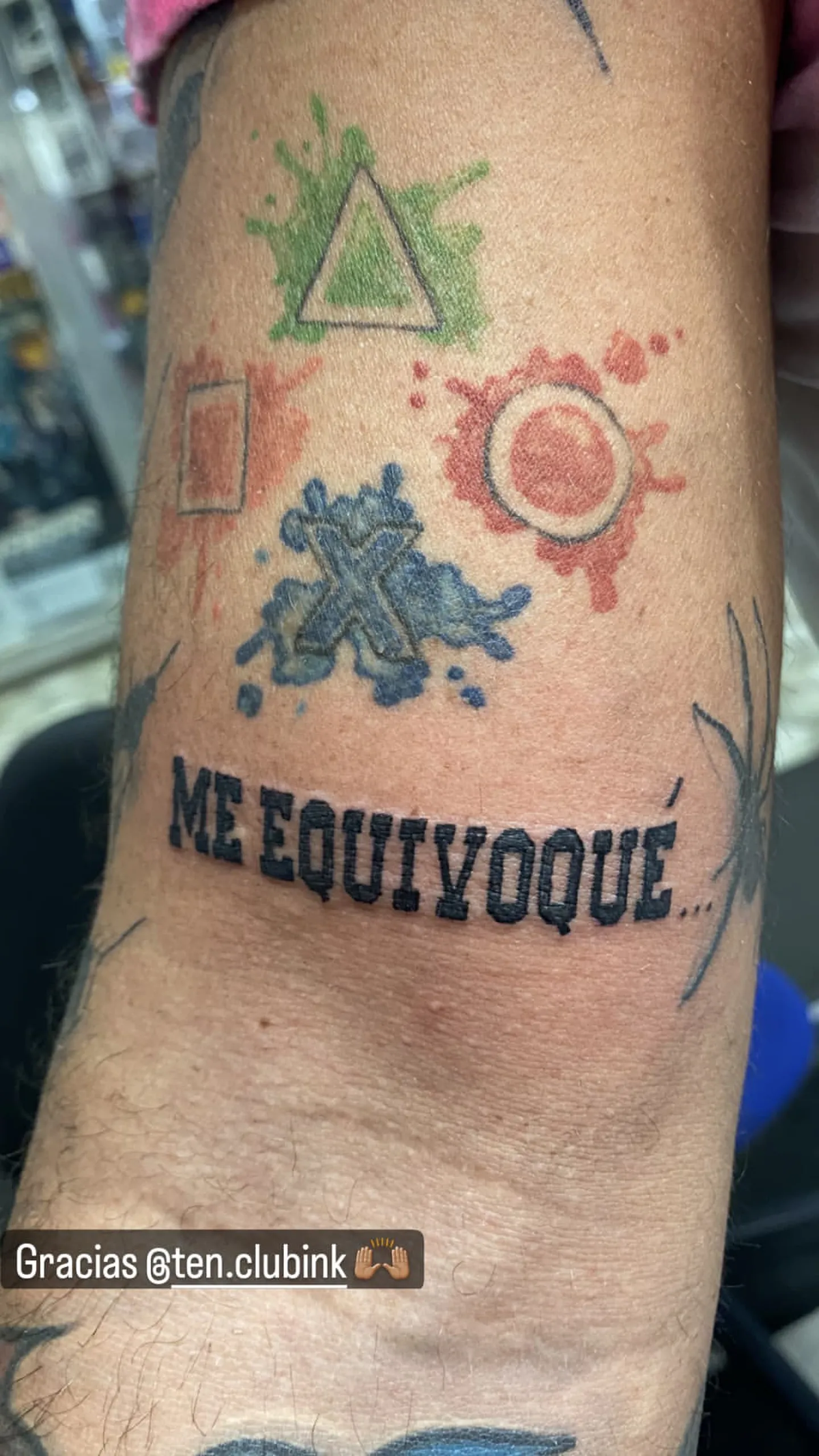 Juan Reverdito de Gran Hermano se tatuó la frase "Me equivoqué".