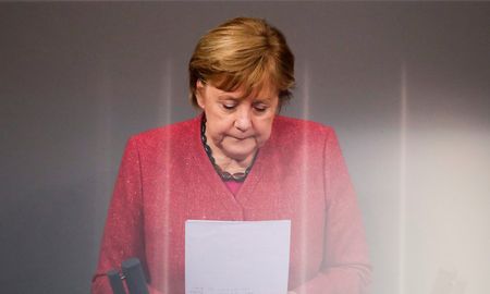 Merkel le pidió a los alemanes no romper el acuerdo que hicieron para las fiestas. Alemania tuvo 590 muertos por coronavirus en las últimas 24 horas. Merkel le pidió a los alemanes no romper el acuerdo que hicieron para las fiestas. Alemania tuvo 590 muertos por coronavirus en las últimas 24 horas.