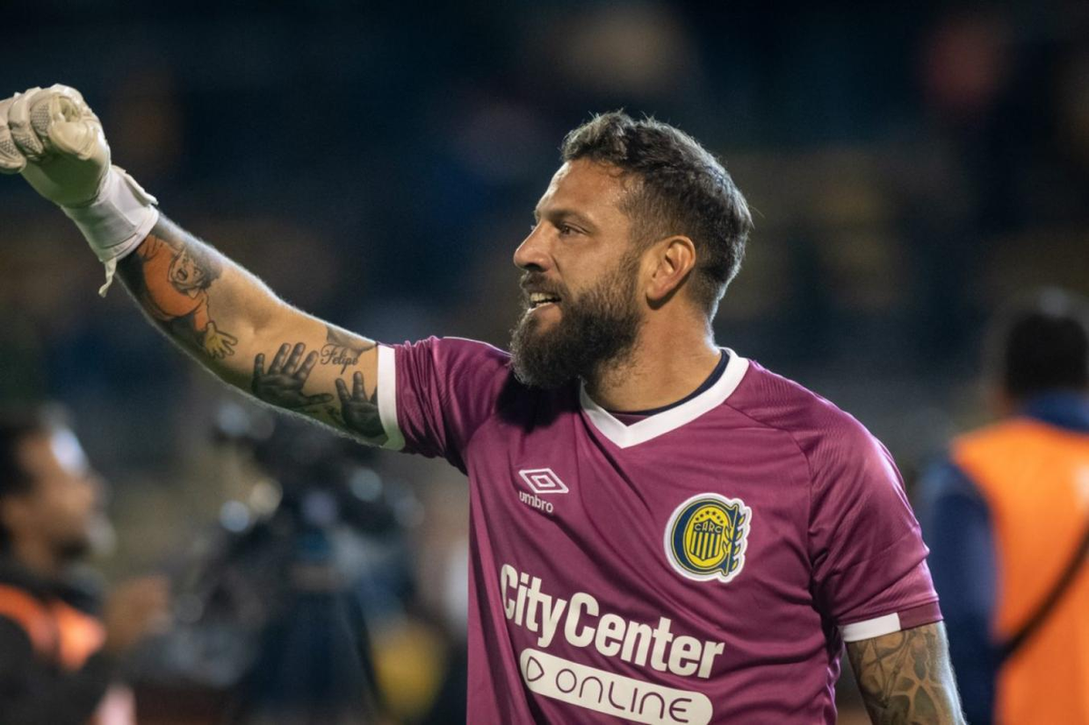 Víctor Godano mira de reojo el futuro de Jorge Broun en Rosario Central. Víctor Godano mira de reojo el futuro de Jorge Broun en Rosario Central.