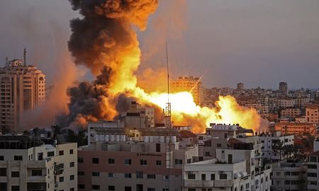 Los conflictos entre Israel y Hamas dejaron un saldo de 232 muertos en la Franja de Gaza y 12 en Israel y representaron la peor escalada militar del conflicto desde 2014. Los conflictos entre Israel y Hamas dejaron un saldo de 232 muertos en la Franja de Gaza y 12 en Israel y representaron la peor escalada militar del conflicto desde 2014.