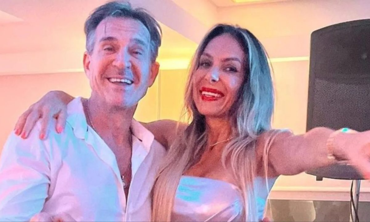 Yanina Latorre destrozó a Aníbal Lotocki y a su mujer, tras la muerte de Silvina Luna. Yanina Latorre destrozó a Aníbal Lotocki y a su mujer, tras la muerte de Silvina Luna.