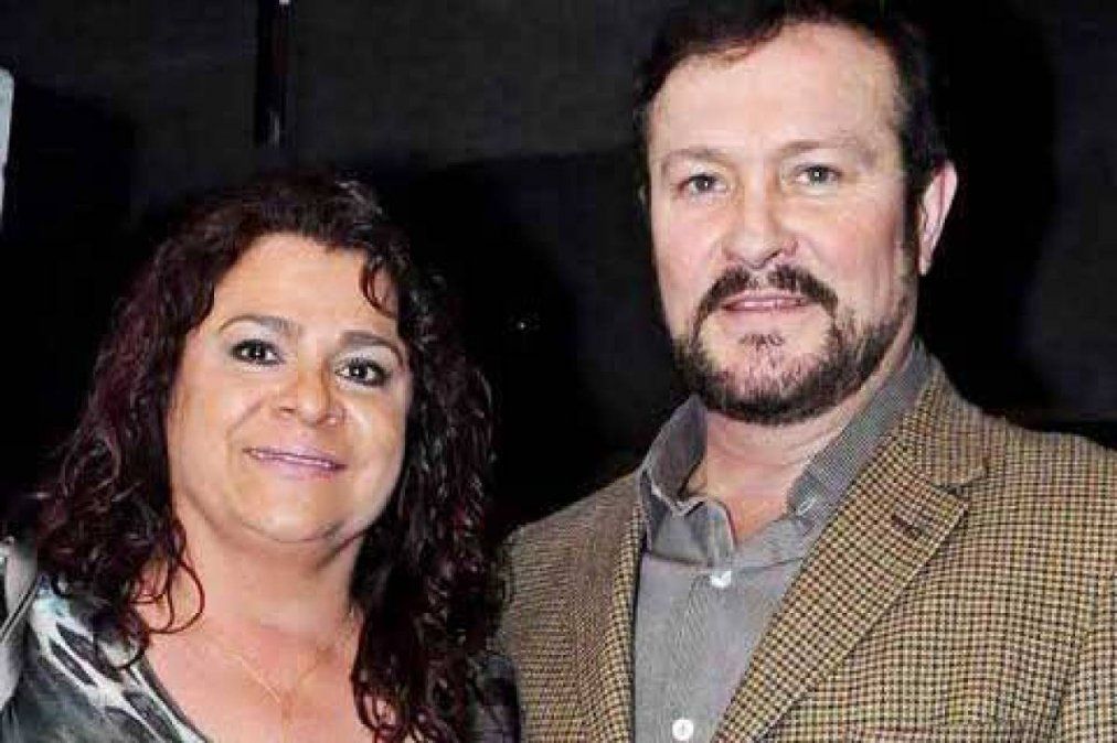 Arturo Peniche junto a su esposa, Gaby Ortiz.