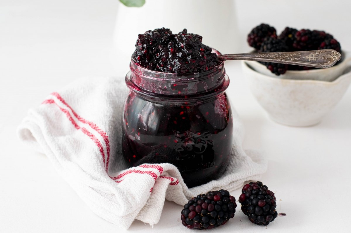 Mermelada de mora para la merienda. Mermelada de mora para la merienda.