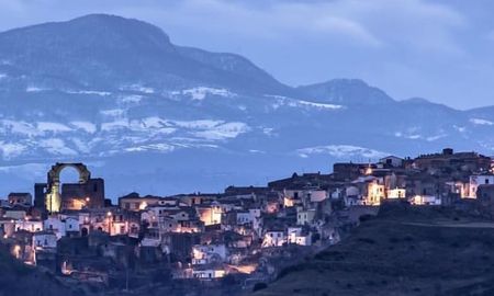 A este pueblo de Italia se muda un argentino que ganó un concurso entre 280 mil inscriptos