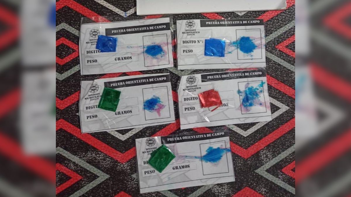 Una mujer fue interceptada por las autoridades luego de que intentó ingresar a una sala del Hospital Cullen con una bolsa que tenía estupefacientes.