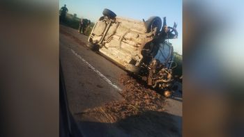 Accidente en Circunvalación Oeste: impactante vuelco de un auto