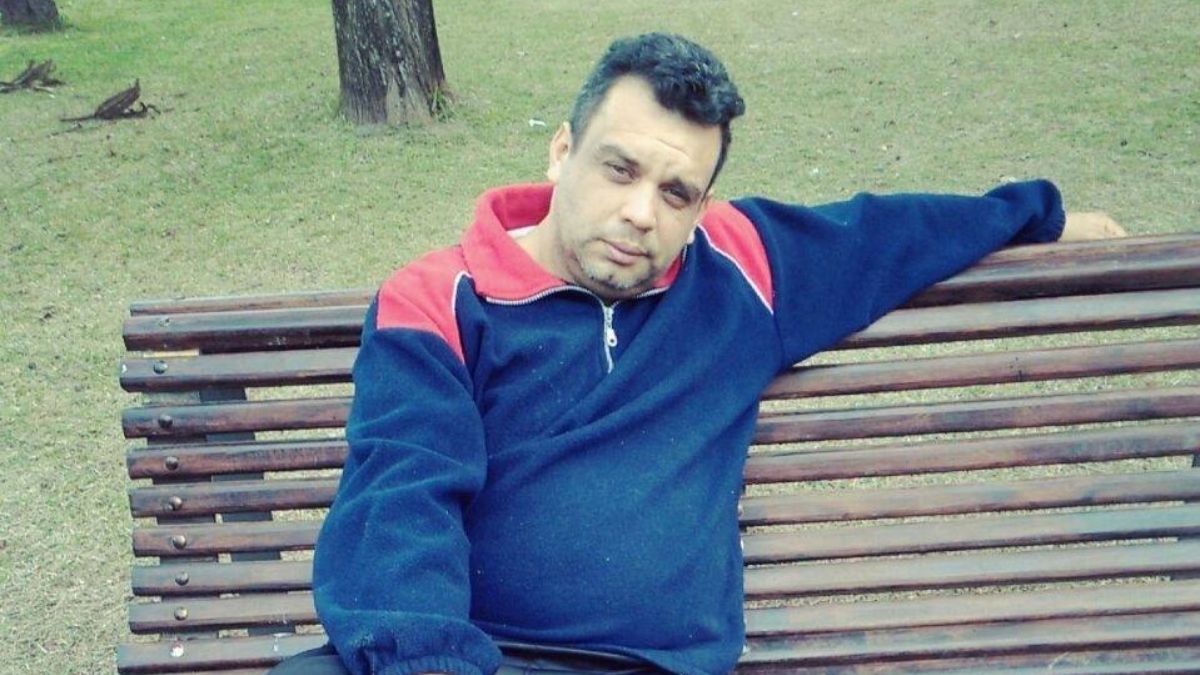 Eduardo Villanueva, el hombre de 47 años que permanecía internado desde el 13 de mayo en estado crítico tras descompensarse en medio de un control de tránsito en la Plaza del Soldado, falleció este viernes en el Hospital Cullen