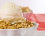 Crumble crocante de manzana para disfrutar de postre. Crumble crocante de manzana para disfrutar de postre.