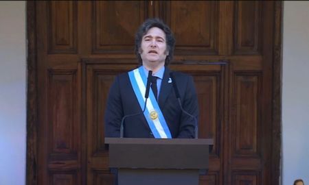 l presidente Javier Milei brindó un mensaje en cadena nacional desde la provincia de Córdoba. l presidente Javier Milei brindó un mensaje en cadena nacional desde la provincia de Córdoba.