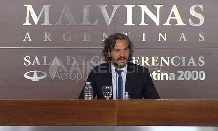 El jefe de gabinete, Santiago Cafiero, brindó una conferencia de prensa tras la llegada de las vacunas rusas. El jefe de gabinete, Santiago Cafiero, brindó una conferencia de prensa tras la llegada de las vacunas rusas.
