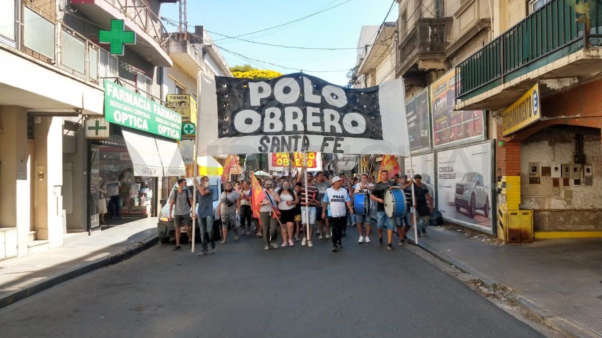 El Polo Obrero se movilizó en Santa Fe contra el acuerdo con el FMI: Basta de hambre y ajuste