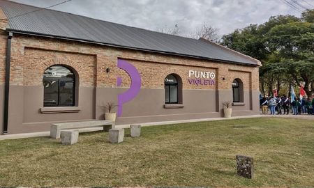 La provincia inauguró el sexto Punto Violeta en la localidad de Gálvez La provincia inauguró el sexto Punto Violeta en la localidad de Gálvez