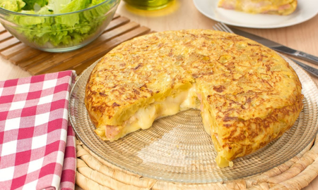 Tortilla de papas: la receta perfecta para un almuerzo familiar Tortilla de papas: la receta perfecta para un almuerzo familiar